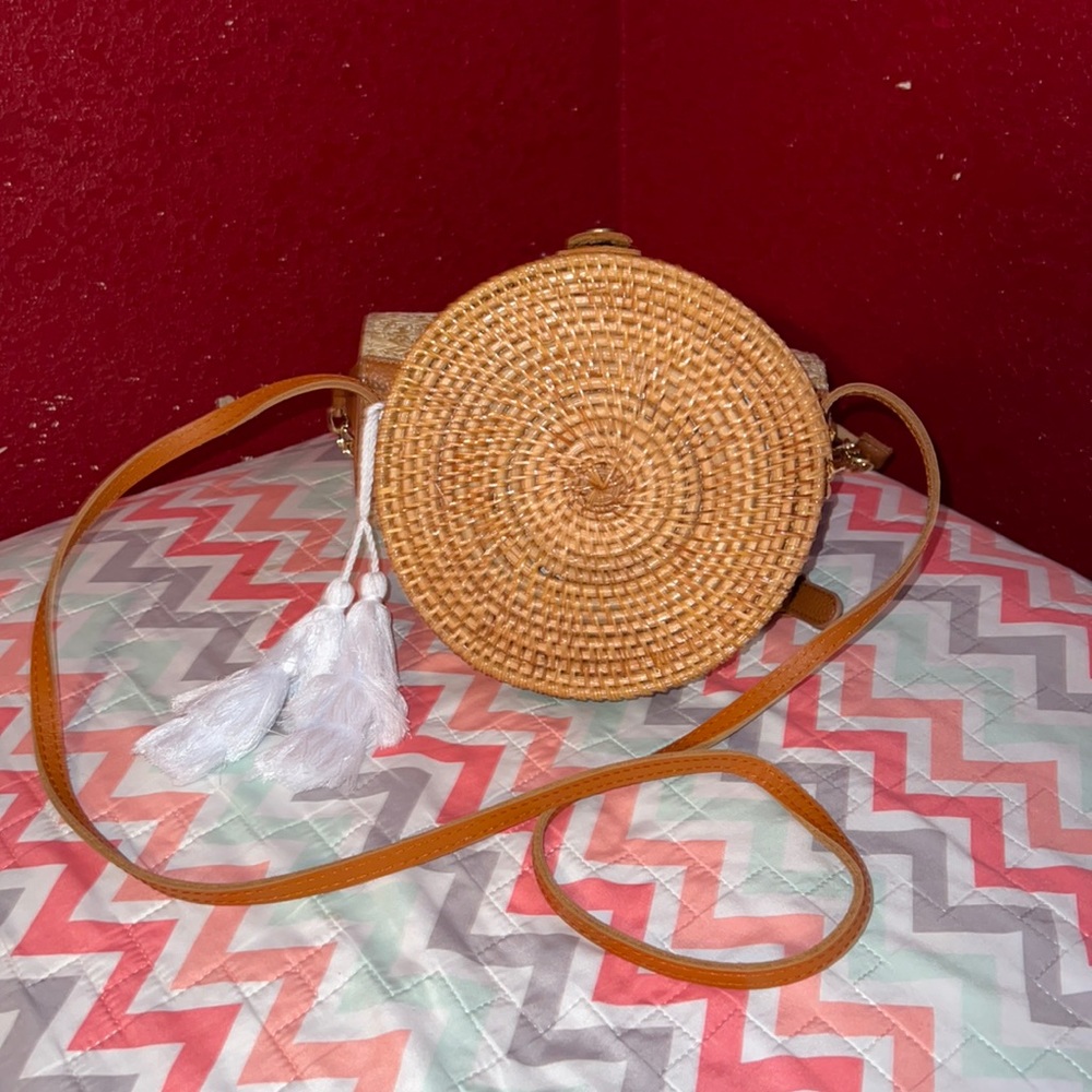Made in India. Hermosa bolsa de fibras naturales y piel